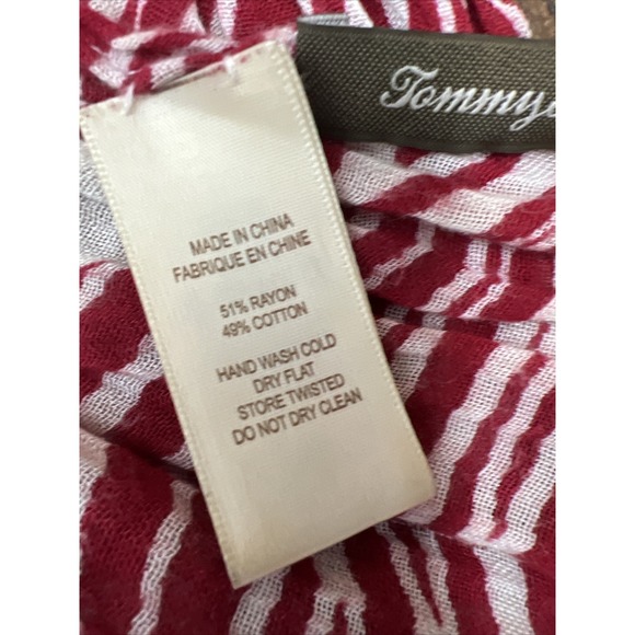 TOMMY BAHAMA BLACK WHITE RED TROPICAL FLORAL BEACH COASTAL SCARF SHAWL 24"x76" - Picture 6 of 9